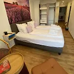 Hotel De Backer